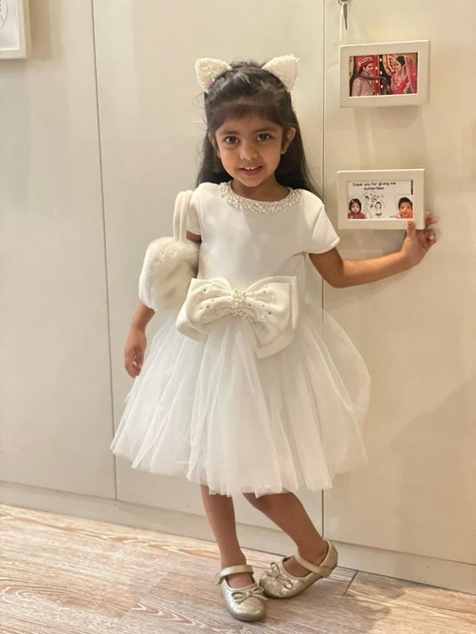 Gorgeous White Big Bow Pearl Dress