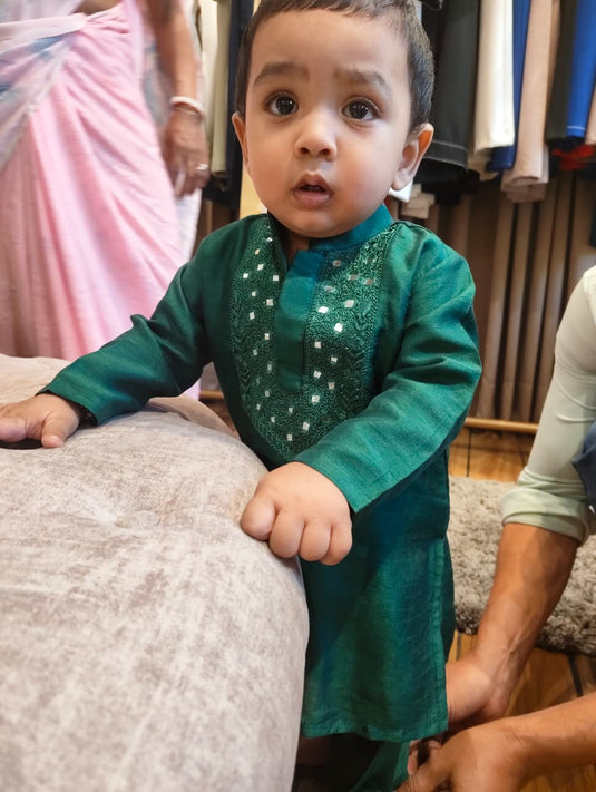 Green Mirrorwork Kurta Set With Pant