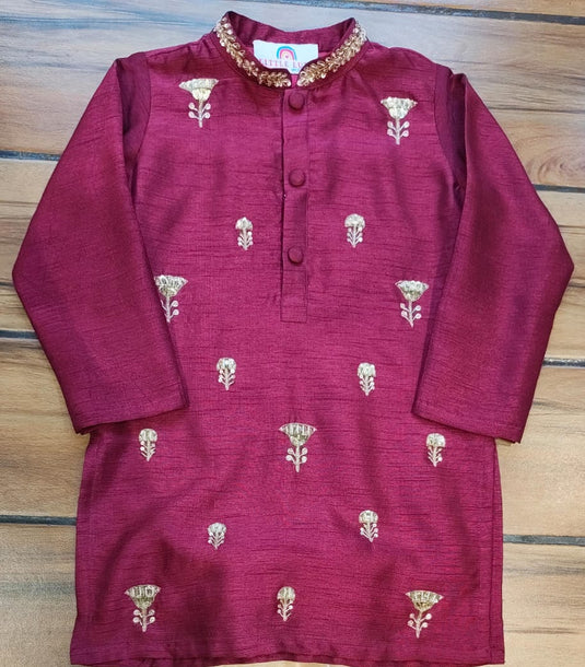 Magenta Zari Booti Kurta Set With Pant