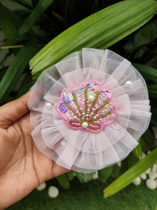 Shell Motif Hair Clip